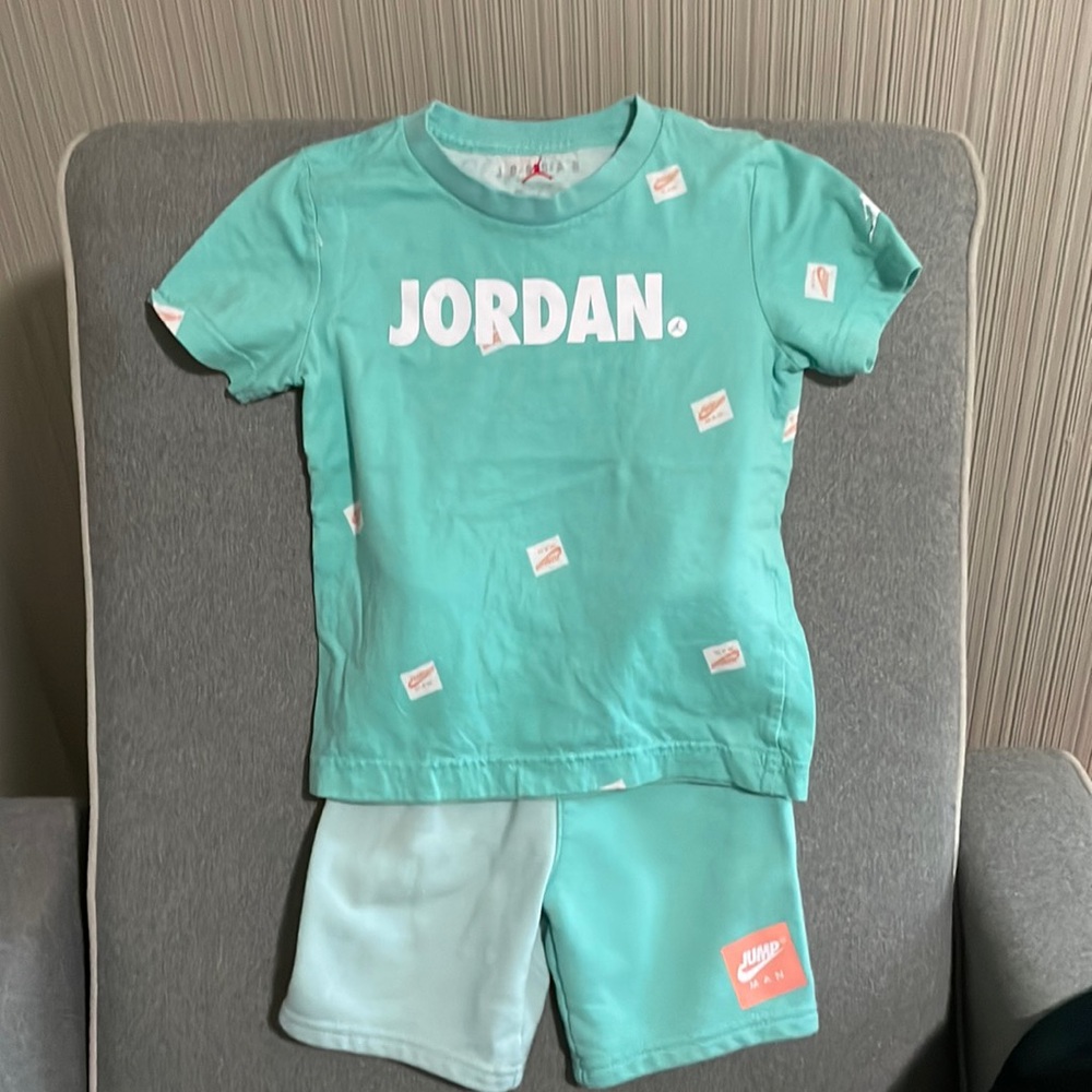Nike matching set 4 toddler